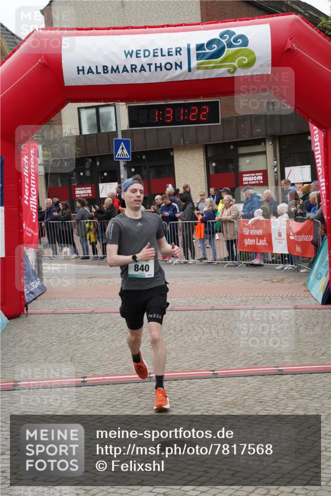 04.05.2025 - 8. Wedeler Halbmarathon Felixshl http://msf.ph/oto/7817568 04.05.2025 11:31:20 Ziel 840, 934 meine-sportfotos.de