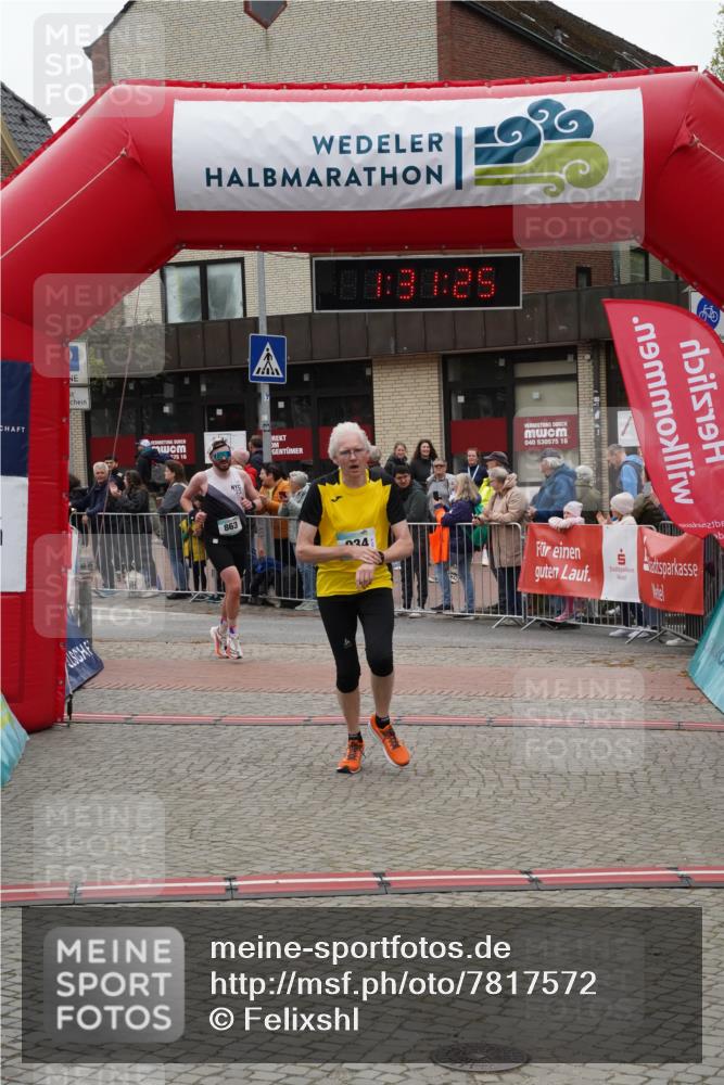 04.05.2025 - 8. Wedeler Halbmarathon Felixshl http://msf.ph/oto/7817572 04.05.2025 11:31:23 Ziel 840, 863, 934 meine-sportfotos.de