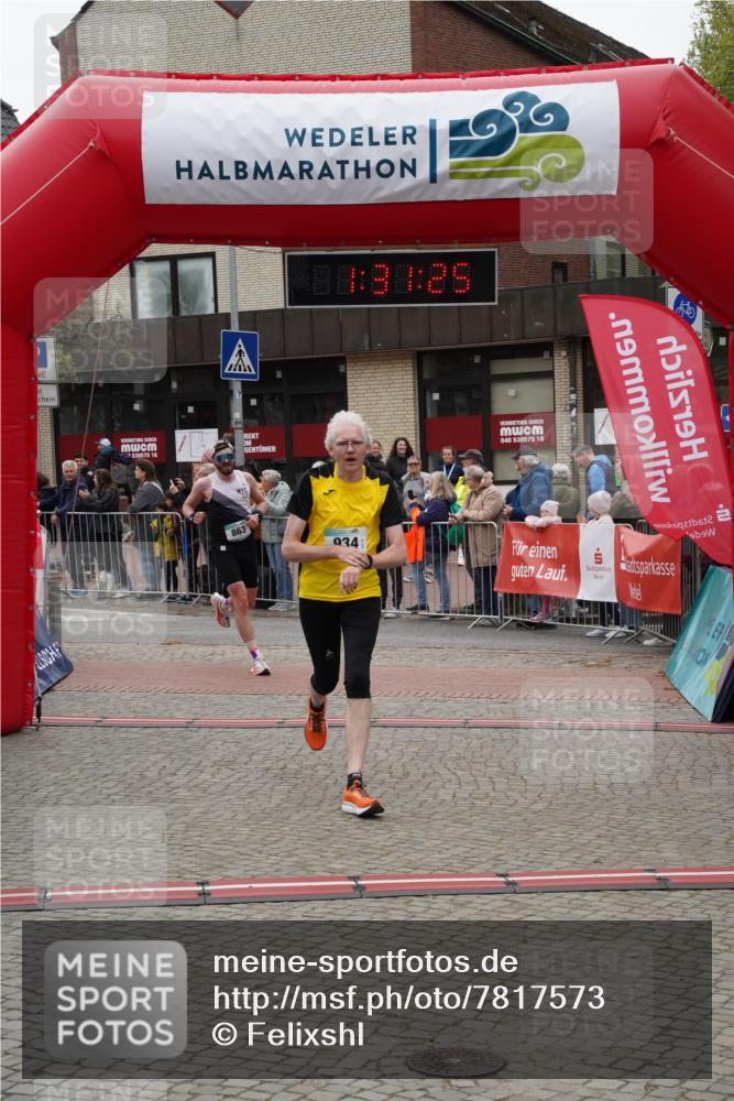 04.05.2025 - 8. Wedeler Halbmarathon Felixshl http://msf.ph/oto/7817573 04.05.2025 11:31:23 Ziel 840, 863, 934 meine-sportfotos.de