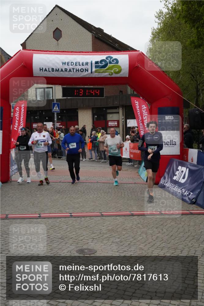 04.05.2025 - 8. Wedeler Halbmarathon Felixshl http://msf.ph/oto/7817613 04.05.2025 11:31:42 Ziel 289, 367, 394, 687, 764, 979 meine-sportfotos.de