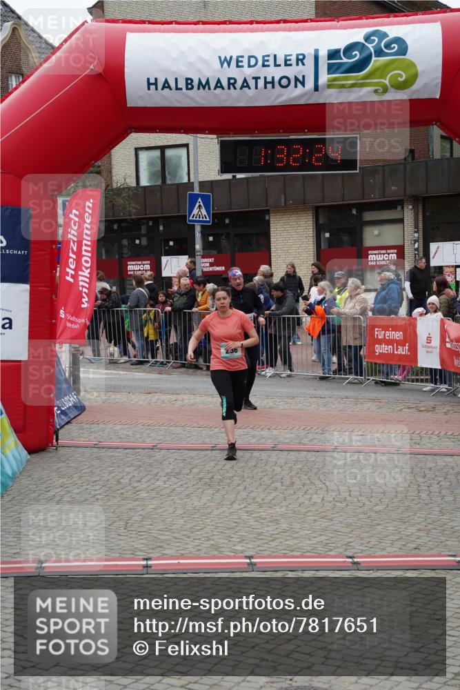 04.05.2025 - 8. Wedeler Halbmarathon Felixshl http://msf.ph/oto/7817651 04.05.2025 11:32:22 Ziel 236, 1027 meine-sportfotos.de