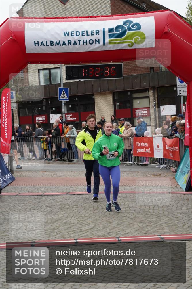 04.05.2025 - 8. Wedeler Halbmarathon Felixshl http://msf.ph/oto/7817673 04.05.2025 11:32:34 Ziel 728, 1211 meine-sportfotos.de