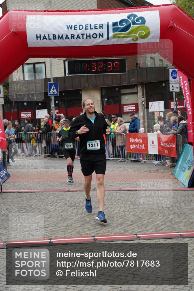 04.05.2025 - 8. Wedeler Halbmarathon Felixshl http://msf.ph/oto/7817683 04.05.2025 11:32:37 Ziel 311, 354, 579, 728, 1101, 1211 meine-sportfotos.de