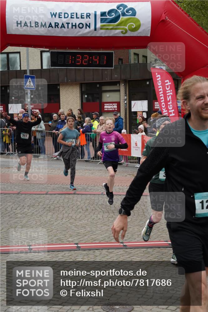 04.05.2025 - 8. Wedeler Halbmarathon Felixshl http://msf.ph/oto/7817686 04.05.2025 11:32:39 Ziel 311, 354, 579, 728, 774, 1101, 1211 meine-sportfotos.de