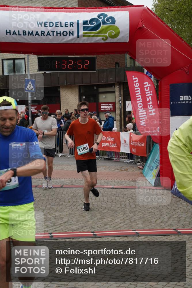 04.05.2025 - 8. Wedeler Halbmarathon Felixshl http://msf.ph/oto/7817716 04.05.2025 11:32:50 Ziel 33, 356, 1053, 1092, 1160 meine-sportfotos.de