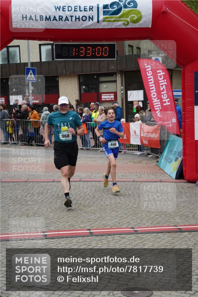 04.05.2025 - 8. Wedeler Halbmarathon Felixshl http://msf.ph/oto/7817739 04.05.2025 11:32:58 Ziel 33, 446, 696, 968, 1122 meine-sportfotos.de