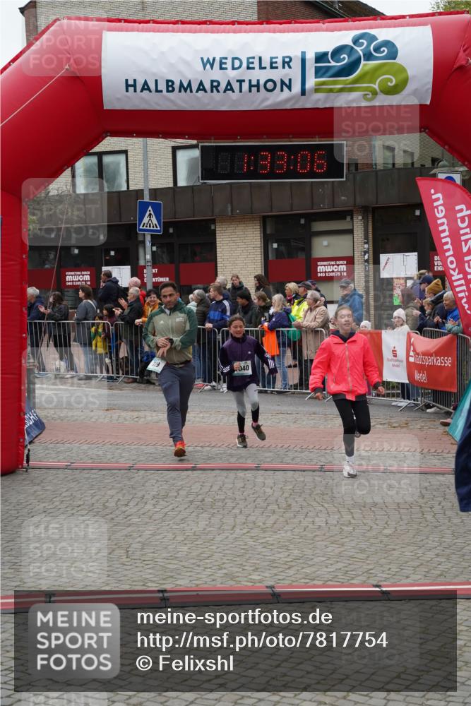 04.05.2025 - 8. Wedeler Halbmarathon Felixshl http://msf.ph/oto/7817754 04.05.2025 11:33:04 Ziel 446, 615, 711, 729, 968, 1040, 1122 meine-sportfotos.de