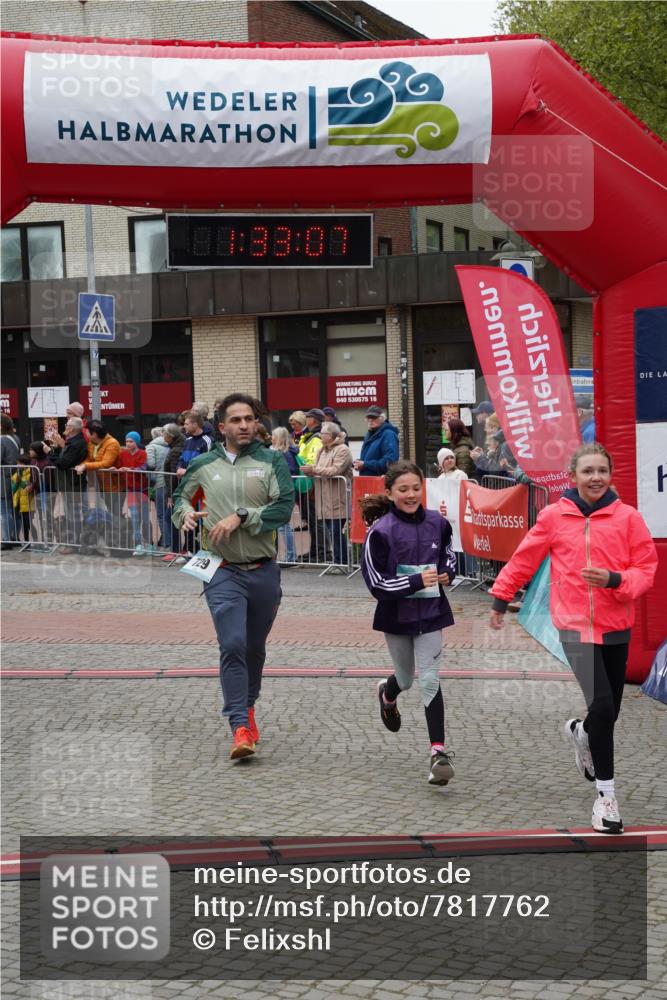 04.05.2025 - 8. Wedeler Halbmarathon Felixshl http://msf.ph/oto/7817762 04.05.2025 11:33:05 Ziel 615, 711, 729, 1040, 1122 meine-sportfotos.de