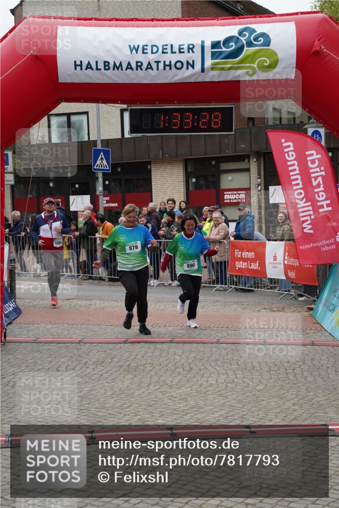 04.05.2025 - 8. Wedeler Halbmarathon Felixshl http://msf.ph/oto/7817793 04.05.2025 11:33:26 Ziel 878, 890, 1090 meine-sportfotos.de