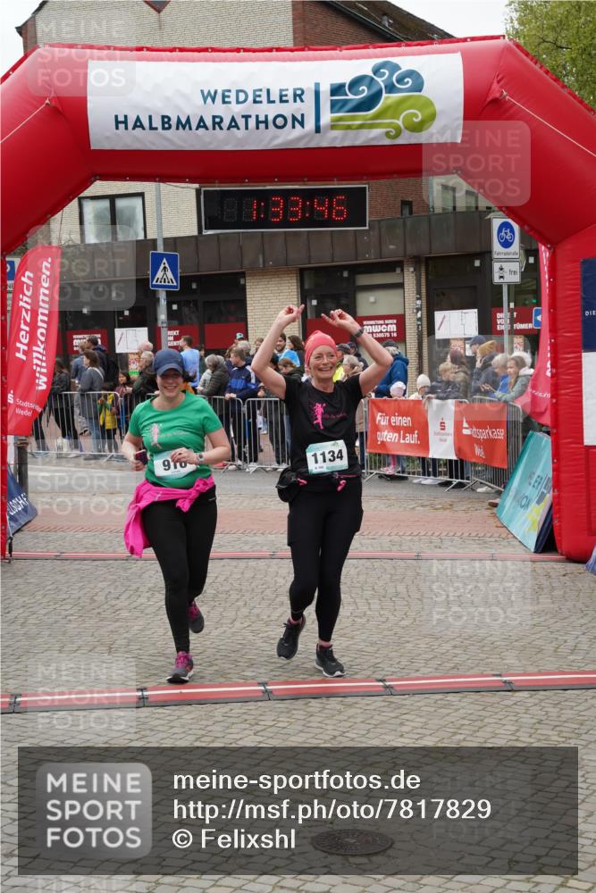 04.05.2025 - 8. Wedeler Halbmarathon Felixshl http://msf.ph/oto/7817829 04.05.2025 11:33:44 Ziel 336, 916, 1134 meine-sportfotos.de