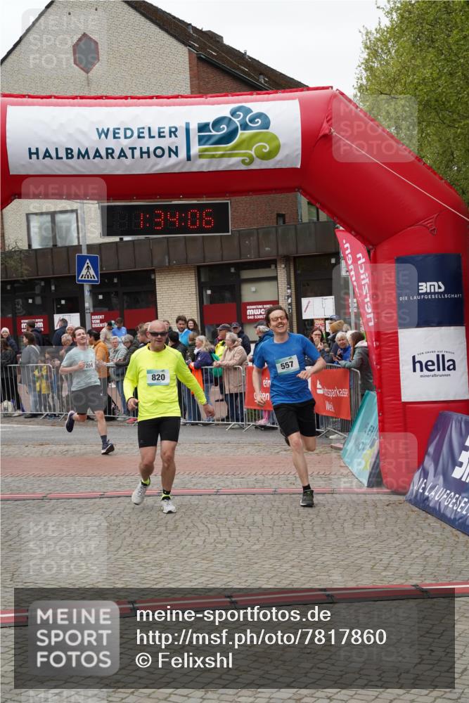 04.05.2025 - 8. Wedeler Halbmarathon Felixshl http://msf.ph/oto/7817860 04.05.2025 11:34:04 Ziel 204, 557, 820, 1022, 1023 meine-sportfotos.de
