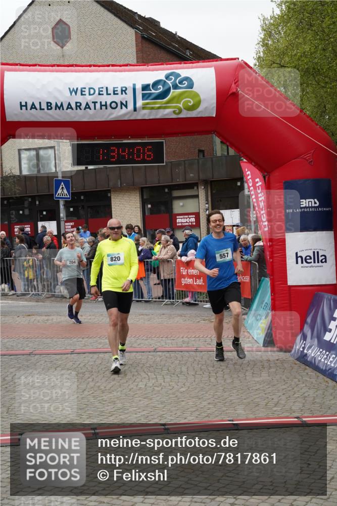 04.05.2025 - 8. Wedeler Halbmarathon Felixshl http://msf.ph/oto/7817861 04.05.2025 11:34:04 Ziel 204, 557, 820, 1022, 1023 meine-sportfotos.de