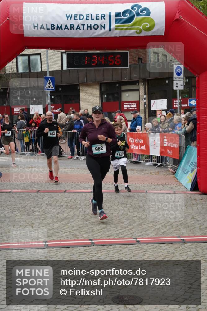 04.05.2025 - 8. Wedeler Halbmarathon Felixshl http://msf.ph/oto/7817923 04.05.2025 11:34:54 Ziel 662, 793, 962, 1103 meine-sportfotos.de