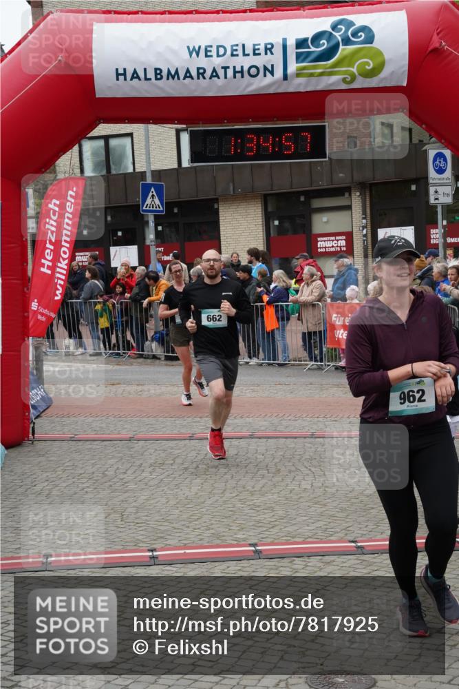 04.05.2025 - 8. Wedeler Halbmarathon Felixshl http://msf.ph/oto/7817925 04.05.2025 11:34:55 Ziel 662, 793, 962, 1103 meine-sportfotos.de
