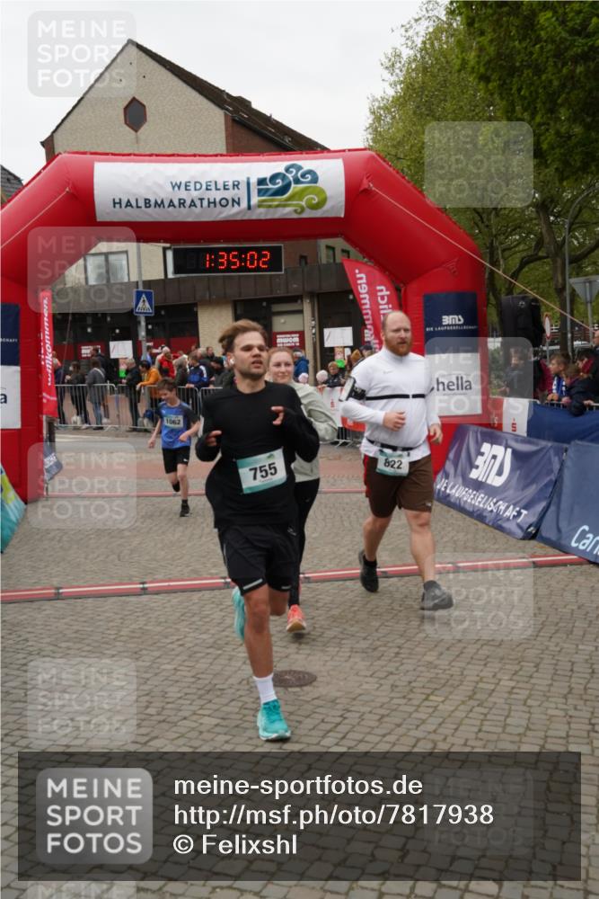 04.05.2025 - 8. Wedeler Halbmarathon Felixshl http://msf.ph/oto/7817938 04.05.2025 11:35:00 Ziel 662, 755, 793, 822, 823, 1103 meine-sportfotos.de
