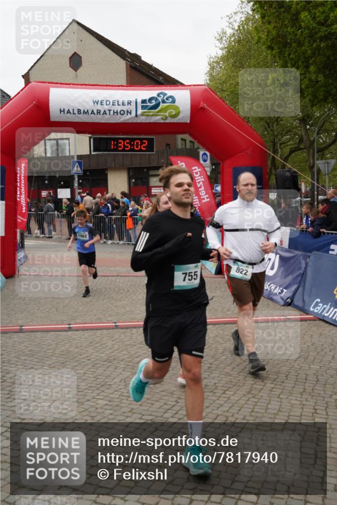 04.05.2025 - 8. Wedeler Halbmarathon Felixshl http://msf.ph/oto/7817940 04.05.2025 11:35:00 Ziel 662, 755, 793, 822, 823, 1103 meine-sportfotos.de