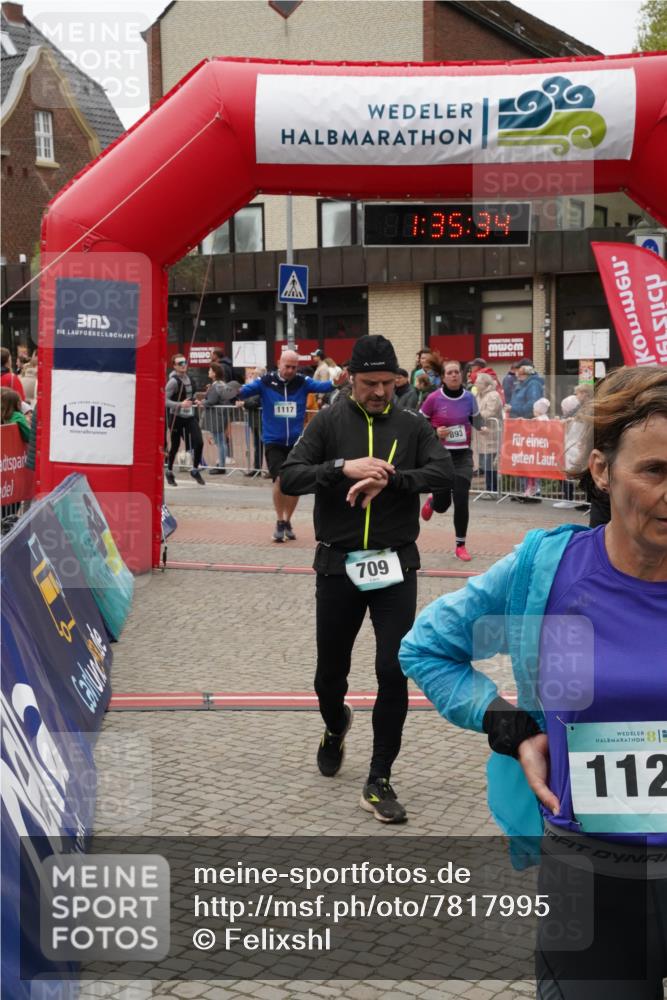 04.05.2025 - 8. Wedeler Halbmarathon Felixshl http://msf.ph/oto/7817995 04.05.2025 11:35:32 Ziel 637, 709, 893, 947, 1046, 1117, 1121 meine-sportfotos.de