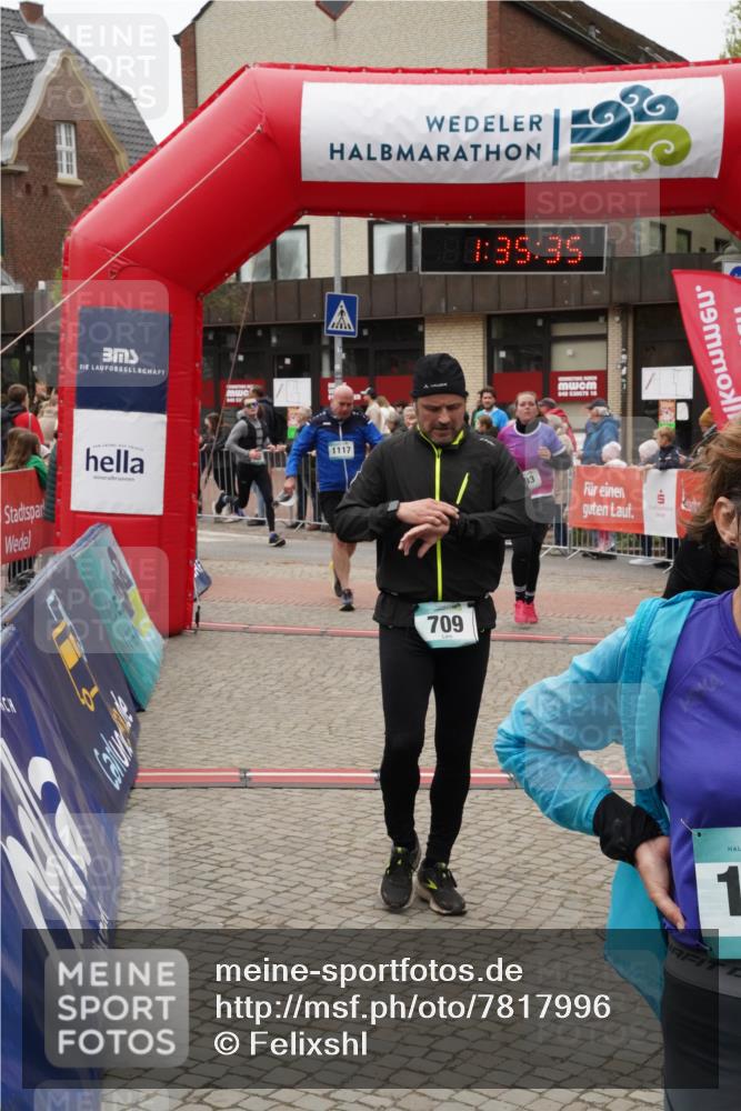 04.05.2025 - 8. Wedeler Halbmarathon Felixshl http://msf.ph/oto/7817996 04.05.2025 11:35:33 Ziel 565, 637, 709, 893, 947, 964, 965, 1046, 1117 meine-sportfotos.de