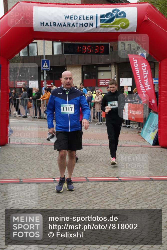 04.05.2025 - 8. Wedeler Halbmarathon Felixshl http://msf.ph/oto/7818002 04.05.2025 11:35:37 Ziel 565, 893, 964, 965, 1117 meine-sportfotos.de