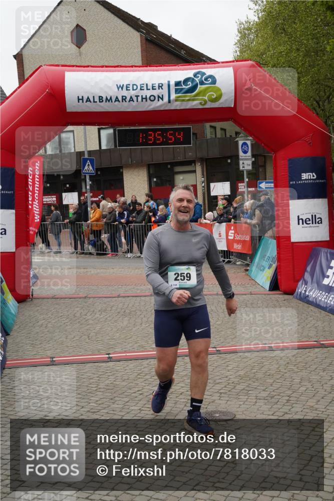 04.05.2025 - 8. Wedeler Halbmarathon Felixshl http://msf.ph/oto/7818033 04.05.2025 11:35:52 Ziel 259 meine-sportfotos.de