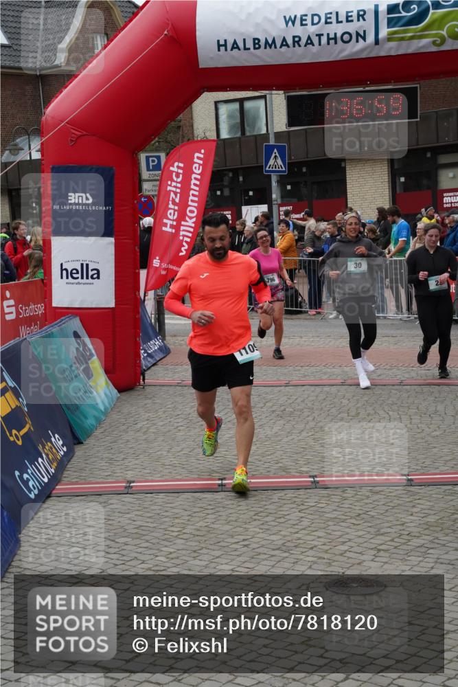 04.05.2025 - 8. Wedeler Halbmarathon Felixshl http://msf.ph/oto/7818120 04.05.2025 11:36:57 Ziel 25, 30, 796, 1020, 1109 meine-sportfotos.de