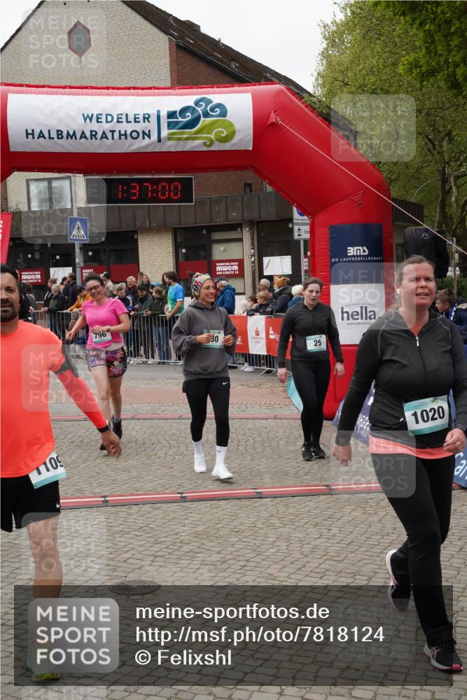 04.05.2025 - 8. Wedeler Halbmarathon Felixshl http://msf.ph/oto/7818124 04.05.2025 11:36:58 Ziel 25, 30, 796, 1020, 1028, 1109 meine-sportfotos.de