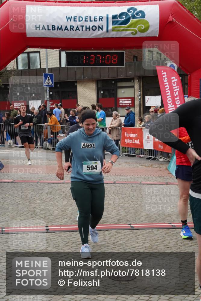 04.05.2025 - 8. Wedeler Halbmarathon Felixshl http://msf.ph/oto/7818138 04.05.2025 11:37:06 Ziel 265, 594, 654, 1028, 1141 meine-sportfotos.de