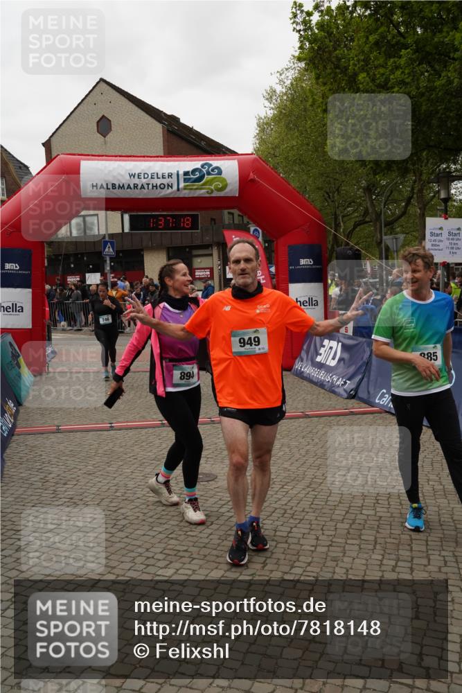 04.05.2025 - 8. Wedeler Halbmarathon Felixshl http://msf.ph/oto/7818148 04.05.2025 11:37:16 Ziel 746, 885, 894, 949, 986 meine-sportfotos.de