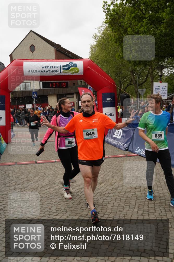 04.05.2025 - 8. Wedeler Halbmarathon Felixshl http://msf.ph/oto/7818149 04.05.2025 11:37:17 Ziel 746, 885, 949, 986 meine-sportfotos.de