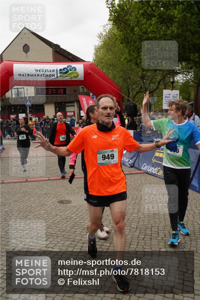 04.05.2025 - 8. Wedeler Halbmarathon Felixshl http://msf.ph/oto/7818153 04.05.2025 11:37:17 Ziel 746, 885, 949, 986 meine-sportfotos.de