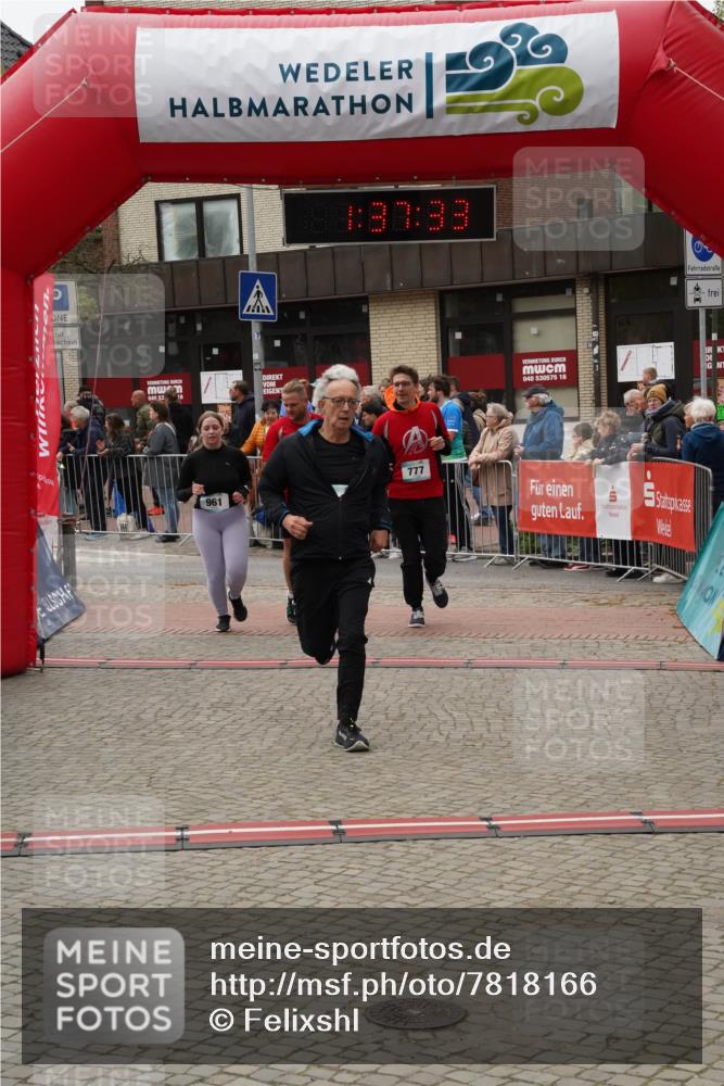 04.05.2025 - 8. Wedeler Halbmarathon Felixshl http://msf.ph/oto/7818166 04.05.2025 11:37:31 Ziel 777, 806, 889, 961, 1000, 1165 meine-sportfotos.de