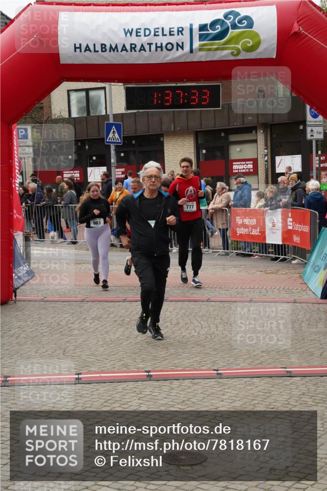 04.05.2025 - 8. Wedeler Halbmarathon Felixshl http://msf.ph/oto/7818167 04.05.2025 11:37:31 Ziel 777, 806, 889, 961, 1000, 1165 meine-sportfotos.de