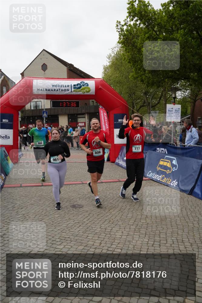 04.05.2025 - 8. Wedeler Halbmarathon Felixshl http://msf.ph/oto/7818176 04.05.2025 11:37:34 Ziel 436, 777, 806, 889, 961, 1165, 1175 meine-sportfotos.de