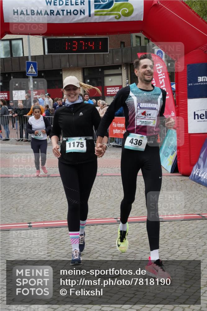 04.05.2025 - 8. Wedeler Halbmarathon Felixshl http://msf.ph/oto/7818190 04.05.2025 11:37:39 Ziel 436, 672, 889, 1175 meine-sportfotos.de