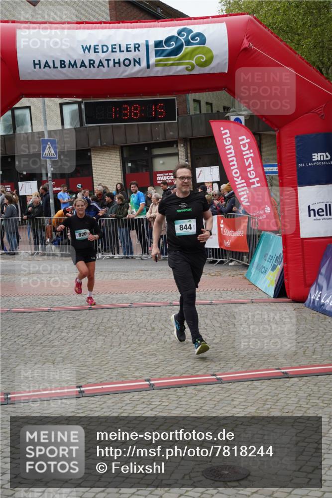 04.05.2025 - 8. Wedeler Halbmarathon Felixshl http://msf.ph/oto/7818244 04.05.2025 11:38:13 Ziel 816, 844, 920 meine-sportfotos.de