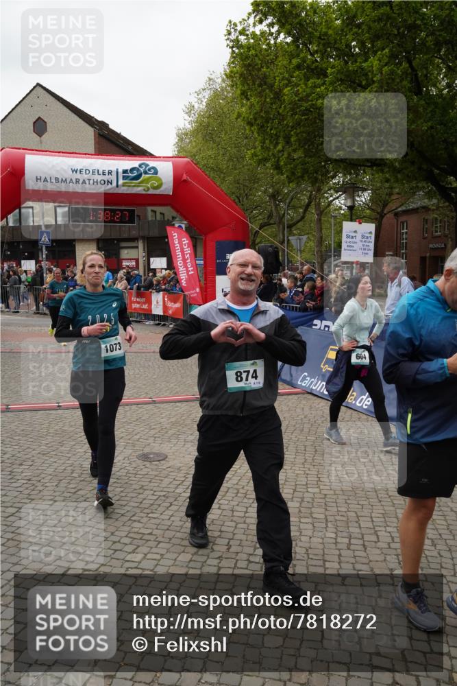 04.05.2025 - 8. Wedeler Halbmarathon Felixshl http://msf.ph/oto/7818272 04.05.2025 11:38:25 Ziel 346, 475, 524, 604, 769, 874, 971, 1073, 1167 meine-sportfotos.de