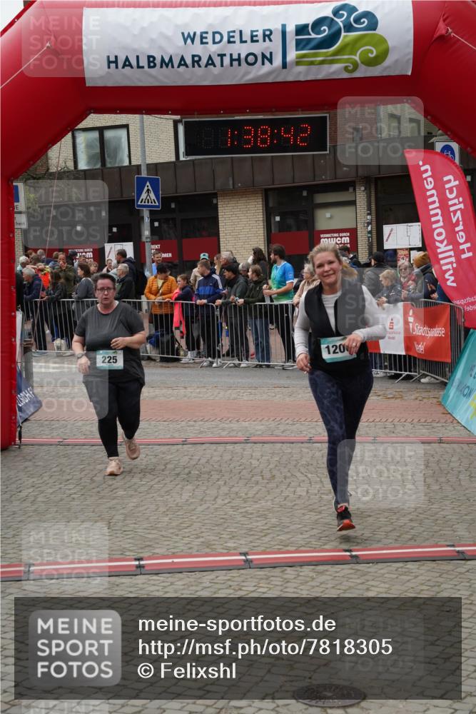 04.05.2025 - 8. Wedeler Halbmarathon Felixshl http://msf.ph/oto/7818305 04.05.2025 11:38:40 Ziel 225, 737, 789, 1146, 1200 meine-sportfotos.de