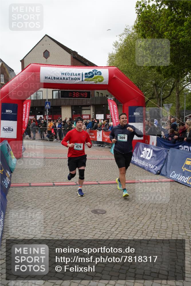 04.05.2025 - 8. Wedeler Halbmarathon Felixshl http://msf.ph/oto/7818317 04.05.2025 11:38:47 Ziel 476, 569 meine-sportfotos.de