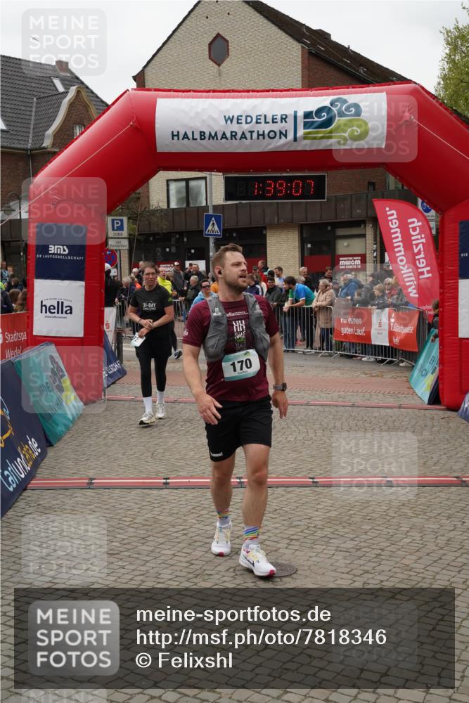 04.05.2025 - 8. Wedeler Halbmarathon Felixshl http://msf.ph/oto/7818346 04.05.2025 11:39:05 Ziel 72, 73, 170, 496, 592, 620, 799, 1047, 1049 meine-sportfotos.de