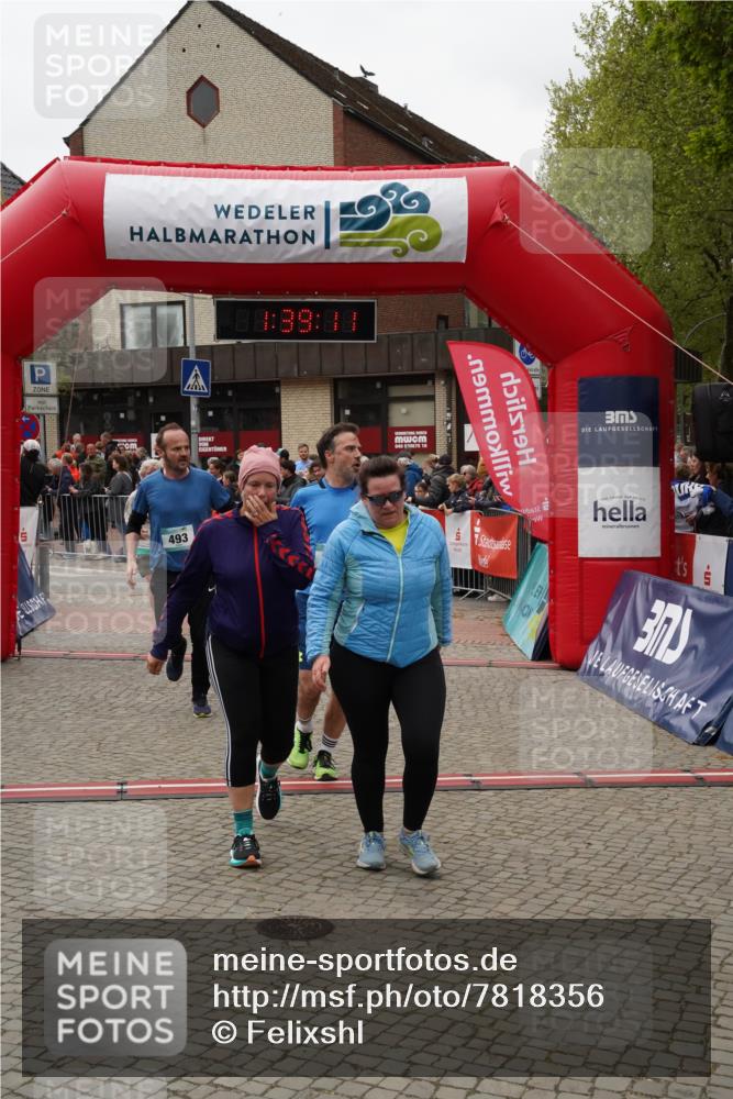 04.05.2025 - 8. Wedeler Halbmarathon Felixshl http://msf.ph/oto/7818356 04.05.2025 11:39:09 Ziel 72, 73, 170, 493, 496, 592, 835, 1047, 1049 meine-sportfotos.de