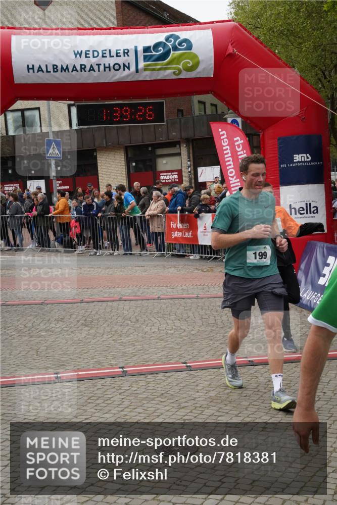 04.05.2025 - 8. Wedeler Halbmarathon Felixshl http://msf.ph/oto/7818381 04.05.2025 11:39:24 Ziel 89, 199, 495, 607, 886 meine-sportfotos.de