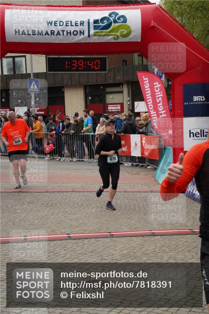 04.05.2025 - 8. Wedeler Halbmarathon Felixshl http://msf.ph/oto/7818391 04.05.2025 11:39:38 Ziel 299, 334, 406, 670, 848 meine-sportfotos.de