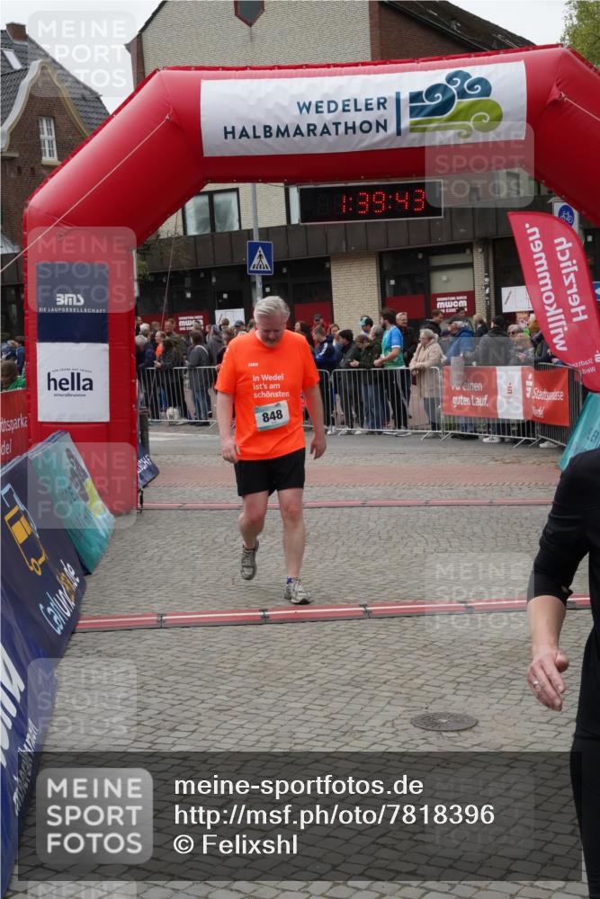04.05.2025 - 8. Wedeler Halbmarathon Felixshl http://msf.ph/oto/7818396 04.05.2025 11:39:41 Ziel 334, 406, 670, 848 meine-sportfotos.de