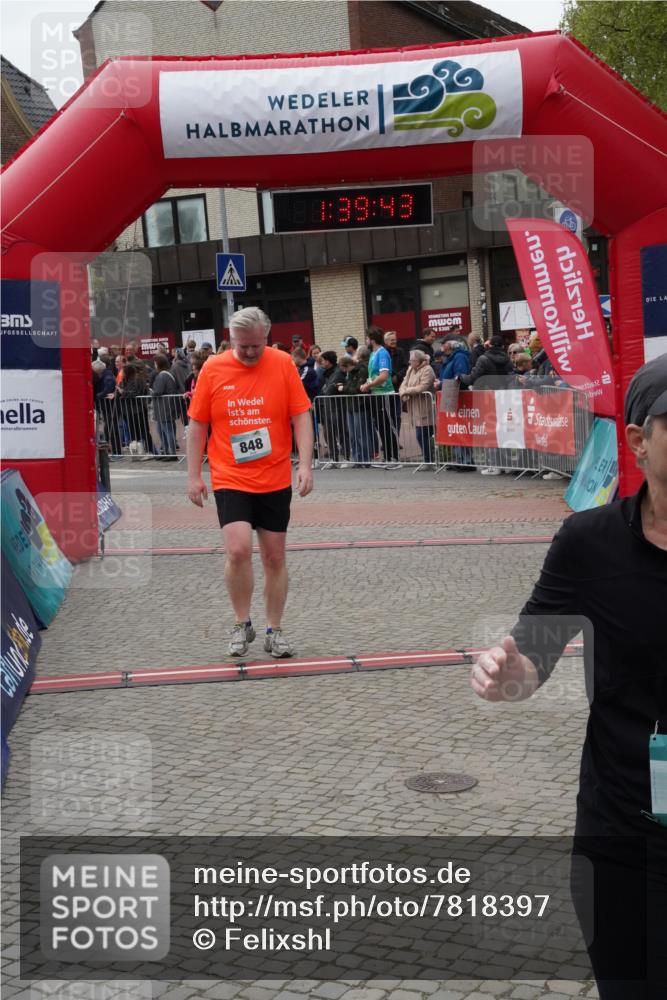 04.05.2025 - 8. Wedeler Halbmarathon Felixshl http://msf.ph/oto/7818397 04.05.2025 11:39:41 Ziel 334, 406, 670, 848 meine-sportfotos.de