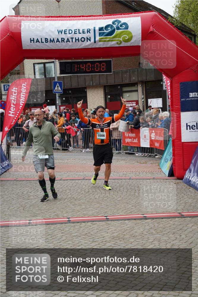 04.05.2025 - 8. Wedeler Halbmarathon Felixshl http://msf.ph/oto/7818420 04.05.2025 11:40:06 Ziel 331, 624 meine-sportfotos.de