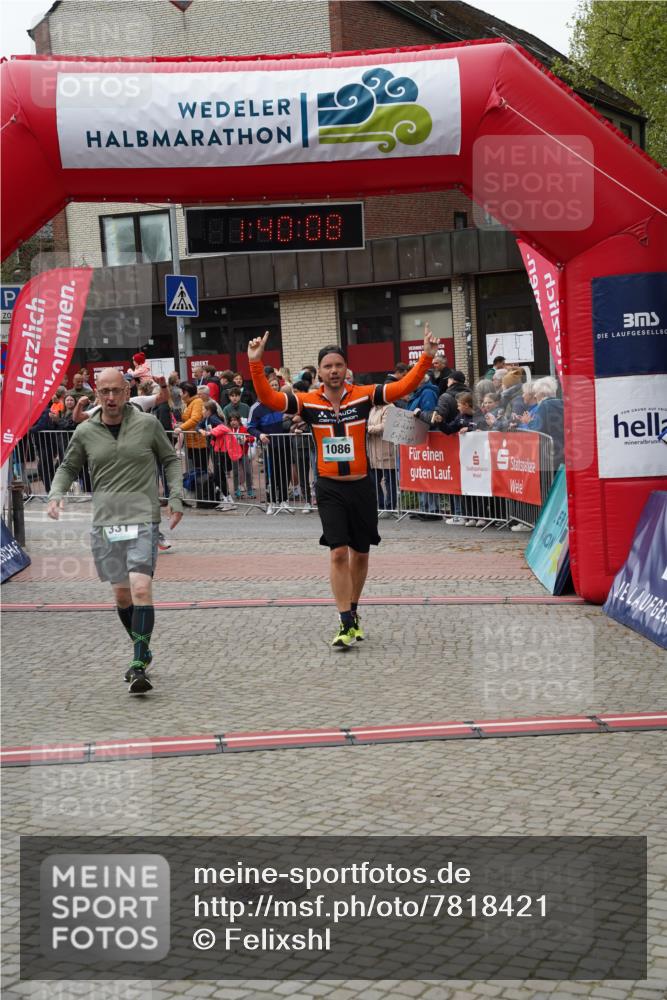 04.05.2025 - 8. Wedeler Halbmarathon Felixshl http://msf.ph/oto/7818421 04.05.2025 11:40:06 Ziel 331, 624 meine-sportfotos.de