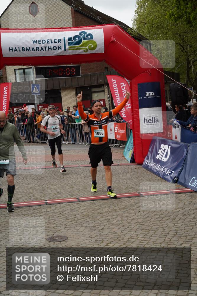 04.05.2025 - 8. Wedeler Halbmarathon Felixshl http://msf.ph/oto/7818424 04.05.2025 11:40:07 Ziel 331, 624 meine-sportfotos.de