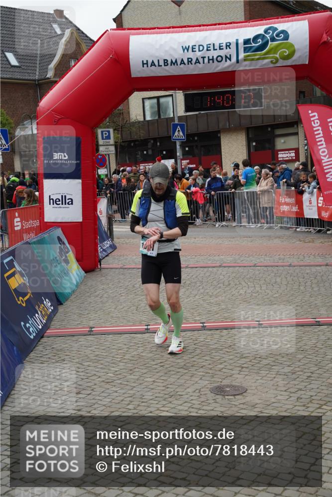04.05.2025 - 8. Wedeler Halbmarathon Felixshl http://msf.ph/oto/7818443 04.05.2025 11:40:15 Ziel 69, 1001 meine-sportfotos.de