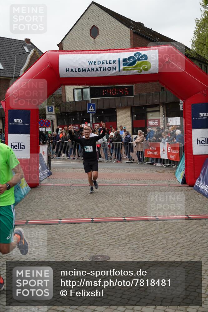04.05.2025 - 8. Wedeler Halbmarathon Felixshl http://msf.ph/oto/7818481 04.05.2025 11:40:43 Ziel 163, 237, 779 meine-sportfotos.de