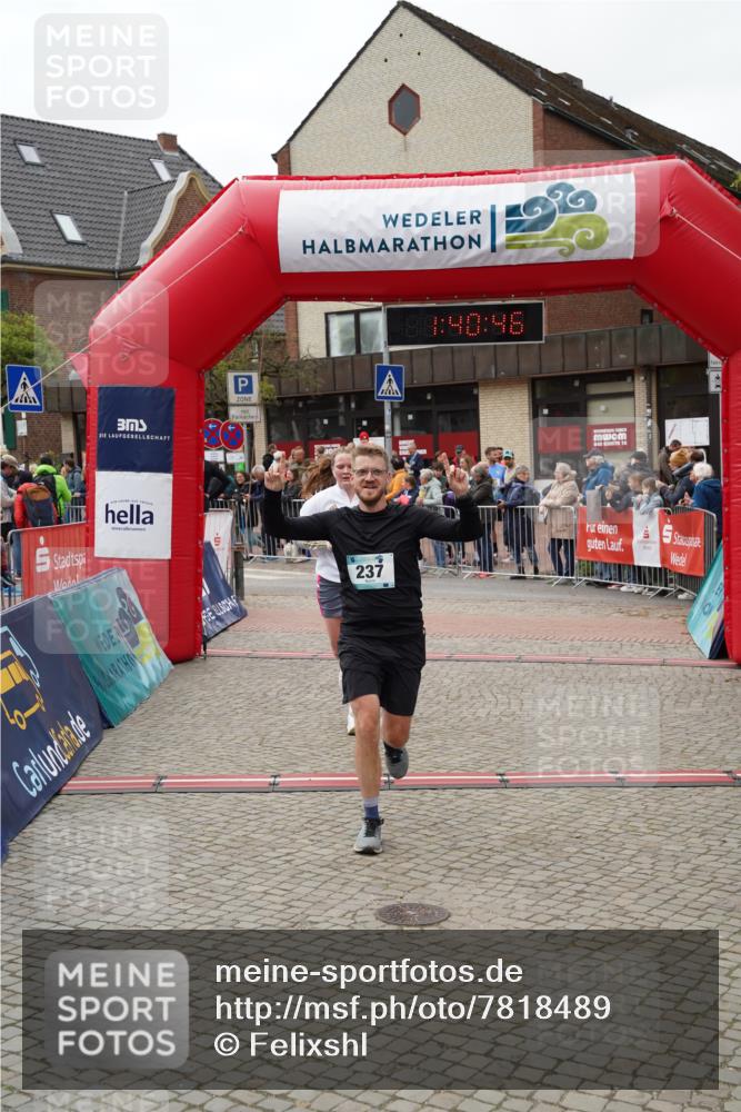 04.05.2025 - 8. Wedeler Halbmarathon Felixshl http://msf.ph/oto/7818489 04.05.2025 11:40:44 Ziel 163, 237, 779 meine-sportfotos.de